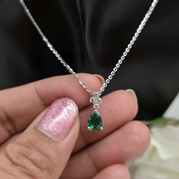 ❤️ CLUSTER STERLING SILVER NECKLACE - Picture 4 of 4